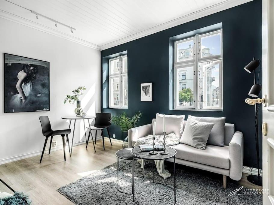 Cosy And Modern In The Center Of Leilighet